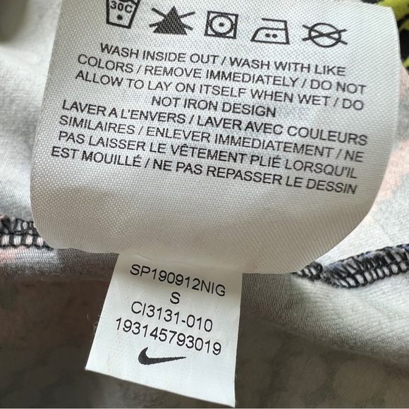 NIKE Essential Rave Bodycon Basketball Dress Short Sleeve Size Small - Picture 5 of 10